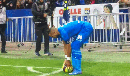 记者：阿莫林组建新的领导小组，包括B费、马奎尔、利马等人