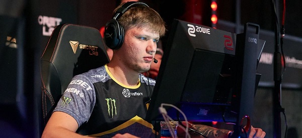 Team WE 教练：队伍现在遇到一些困难 每个人都会有自己的困难