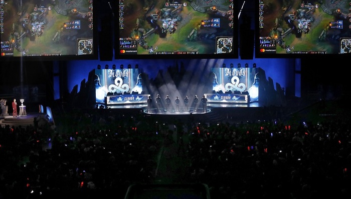 FunPlus Phoenix 晋级 Rumble 阶段 LPL 2025 年第二分裂